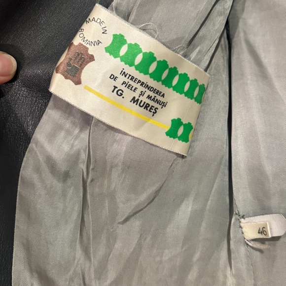 Vintage Gray Long Leather Trench Coat - women’s XS - Picture 7 of 16